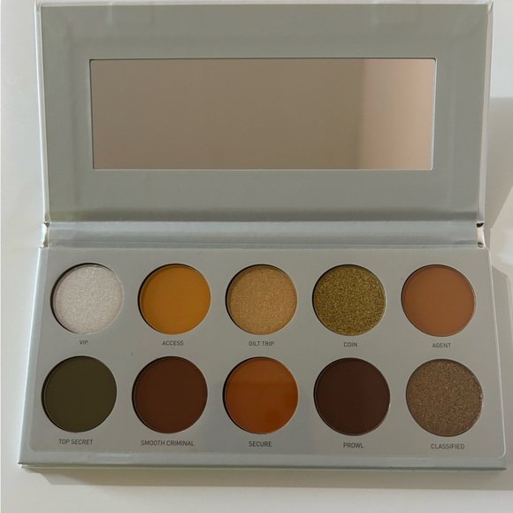 Brand new Jaclyn Hill x Morphe Pallet - Picture 3 of 4